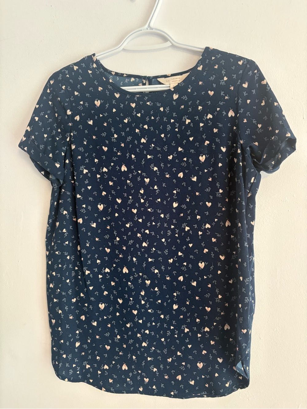 Women’s Navy Heart Print Short Sleeve Top